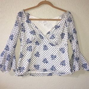 4/$25 Ann Taylor Loft bell sleeves blue & white top